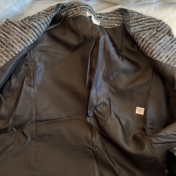 Banana Republic Blazer - Picture 7 of 8